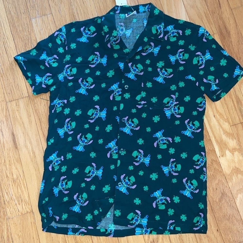 Men's Lilo & Stitch Short Sleeve Button-Down Shirt - Green L new